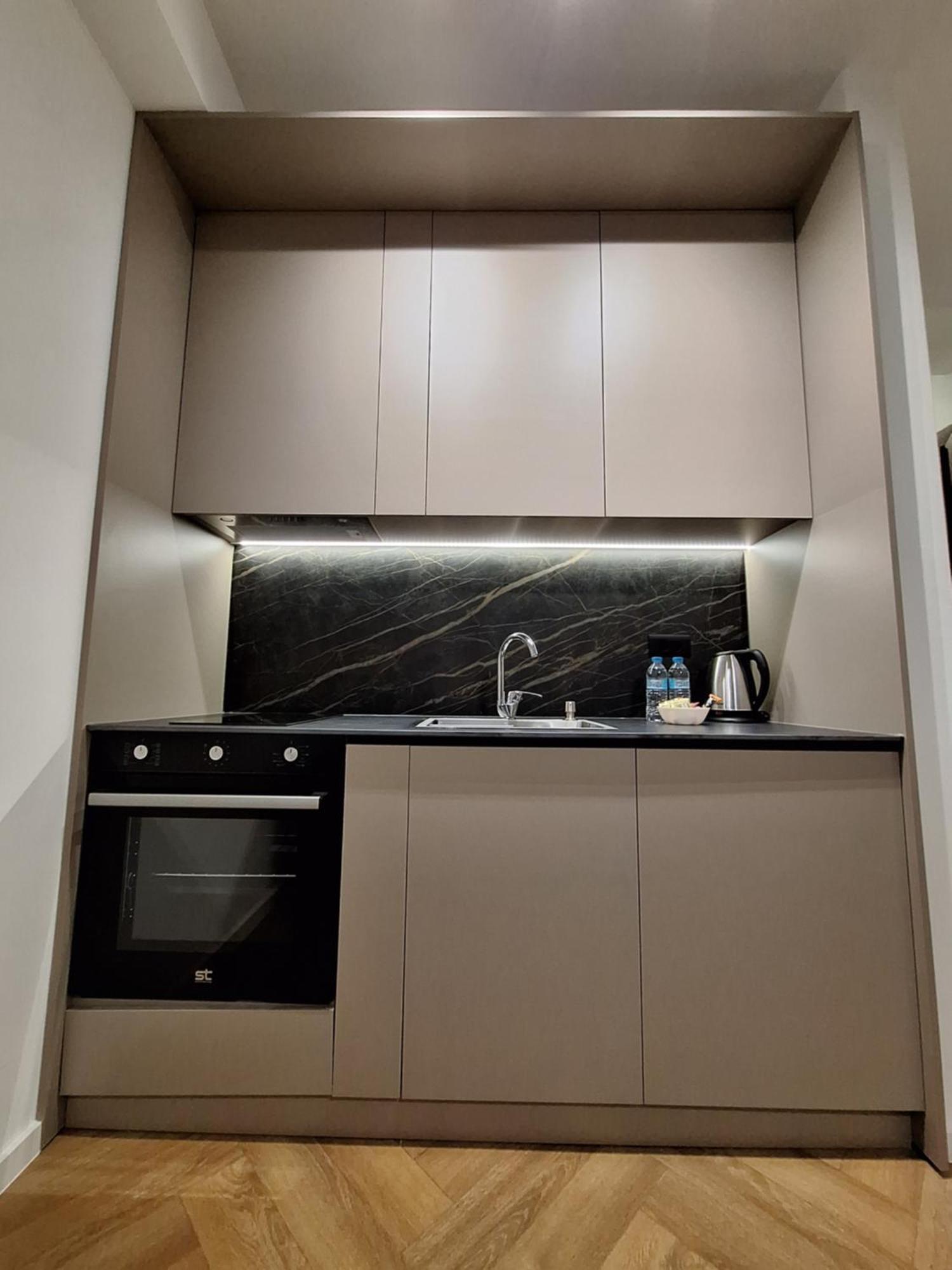 Executive Suites By Modern Living Skopje Exterior photo