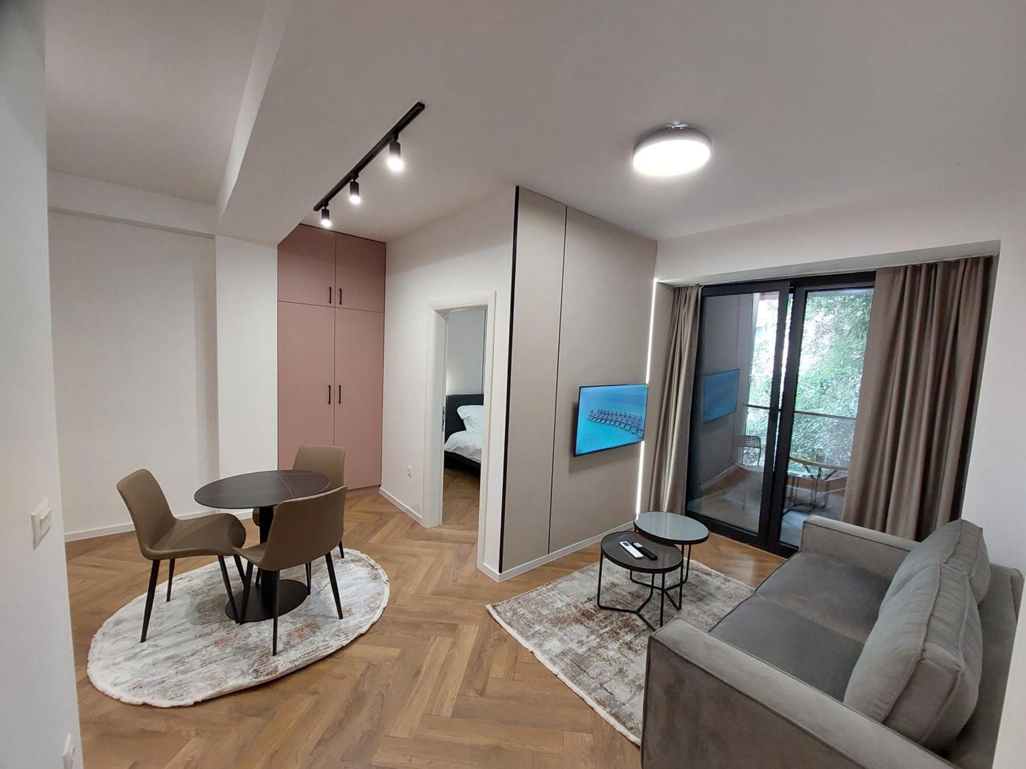 Executive Suites By Modern Living Skopje Exterior photo