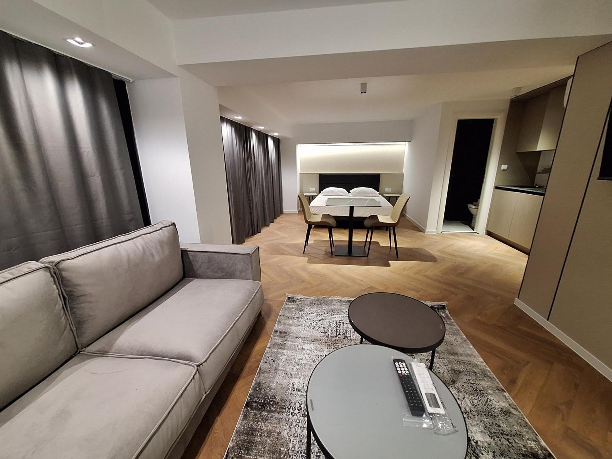 Executive Suites By Modern Living Skopje Exterior photo